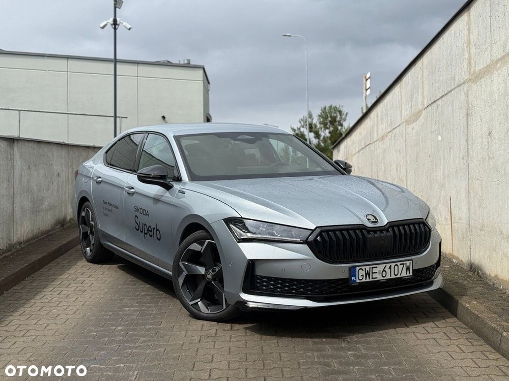 Skoda Superb 2.0 TDI SCR 4x4 Sportline DSG - 3