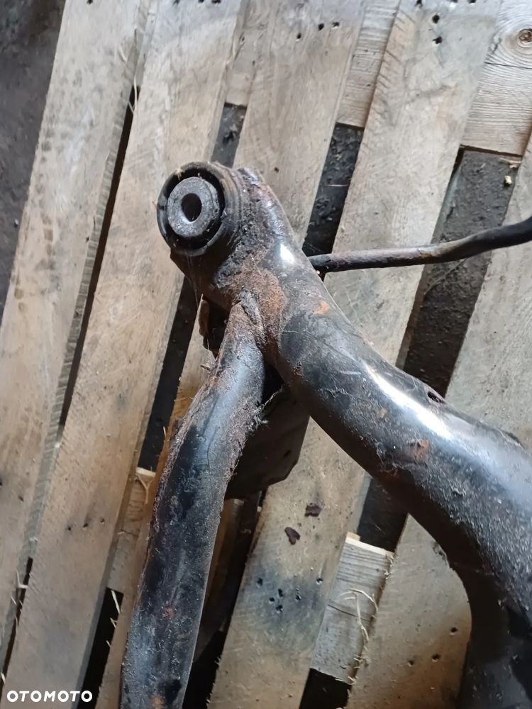 SANKI WÓZEK TYŁ BMW E46 SERIA 3 - 3