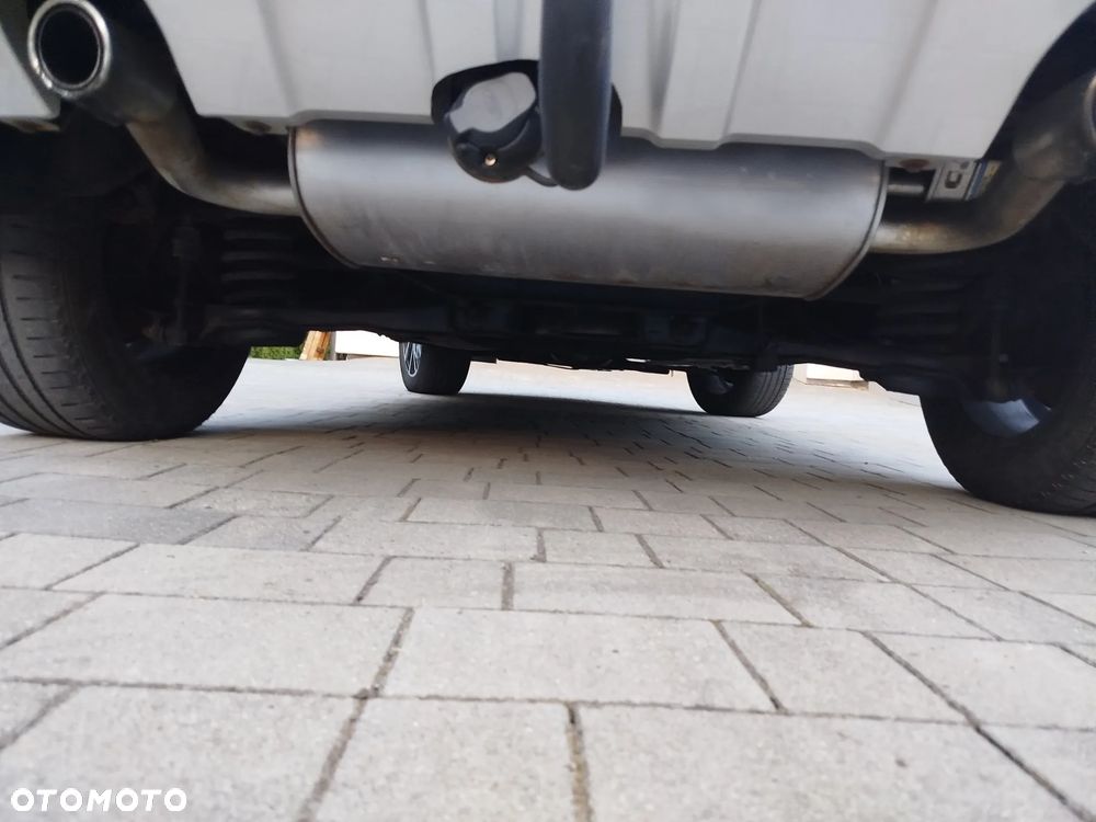 Ford Kuga 2.0 TDCi 4x4 Titanium - 22