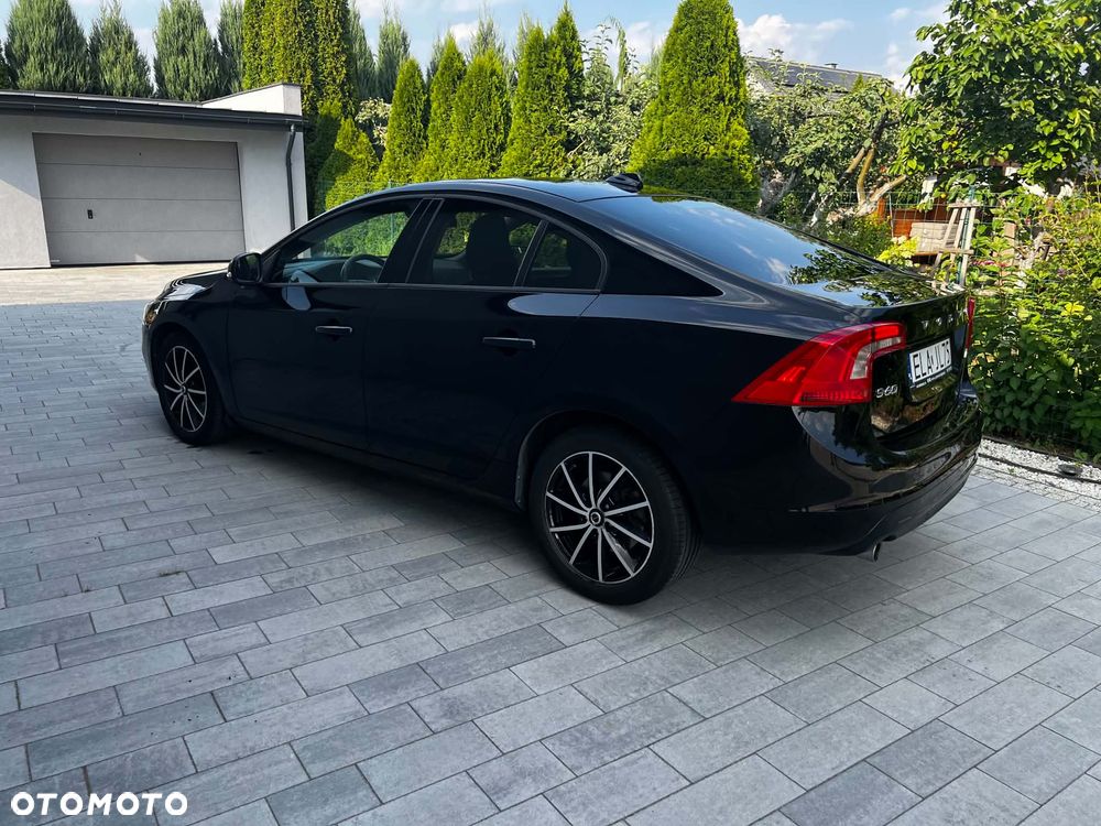 Volvo S60 D3 Base - 6