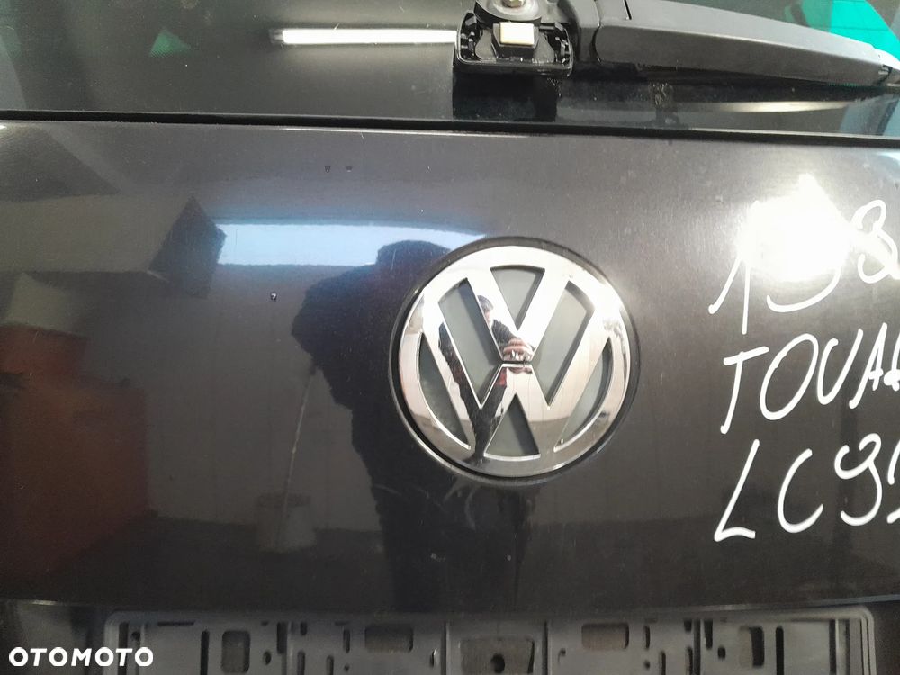 VW TOUAREG KLAPA BAGAŻNIKA TYLNY TYŁ KOLOR: LC9Z - 6