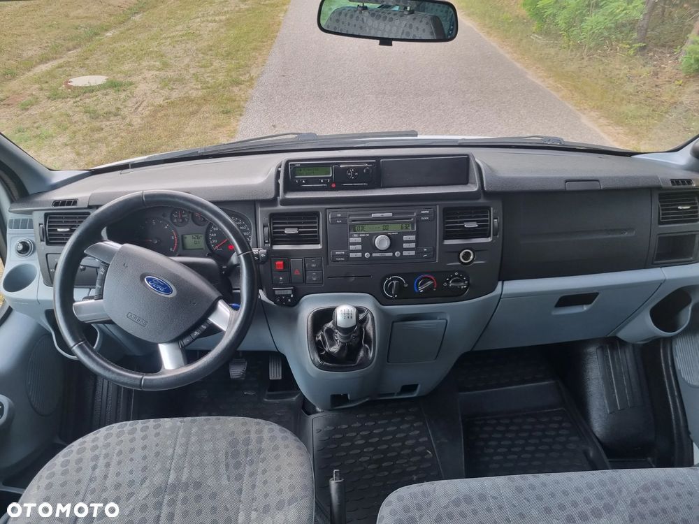 Ford Transit - 10
