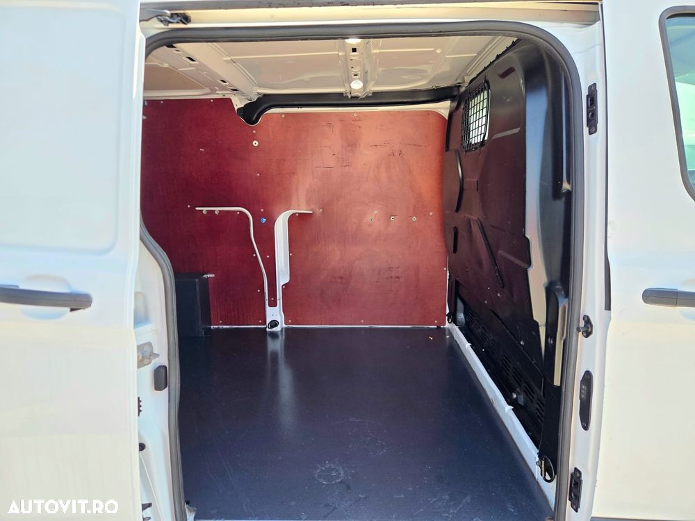 Ford Transit Custom L2H1 - 16