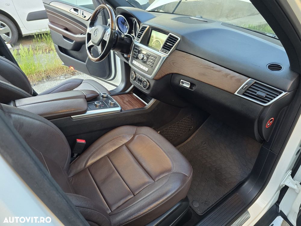 Mercedes-Benz ML - 22