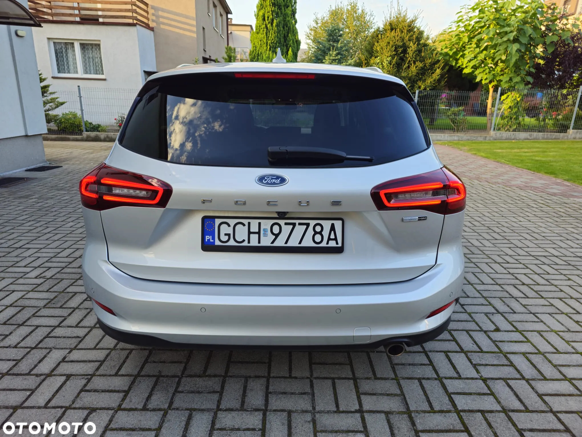 Ford Focus Turnier 1.0 EcoBoost Hybrid TITANIUM X - 12