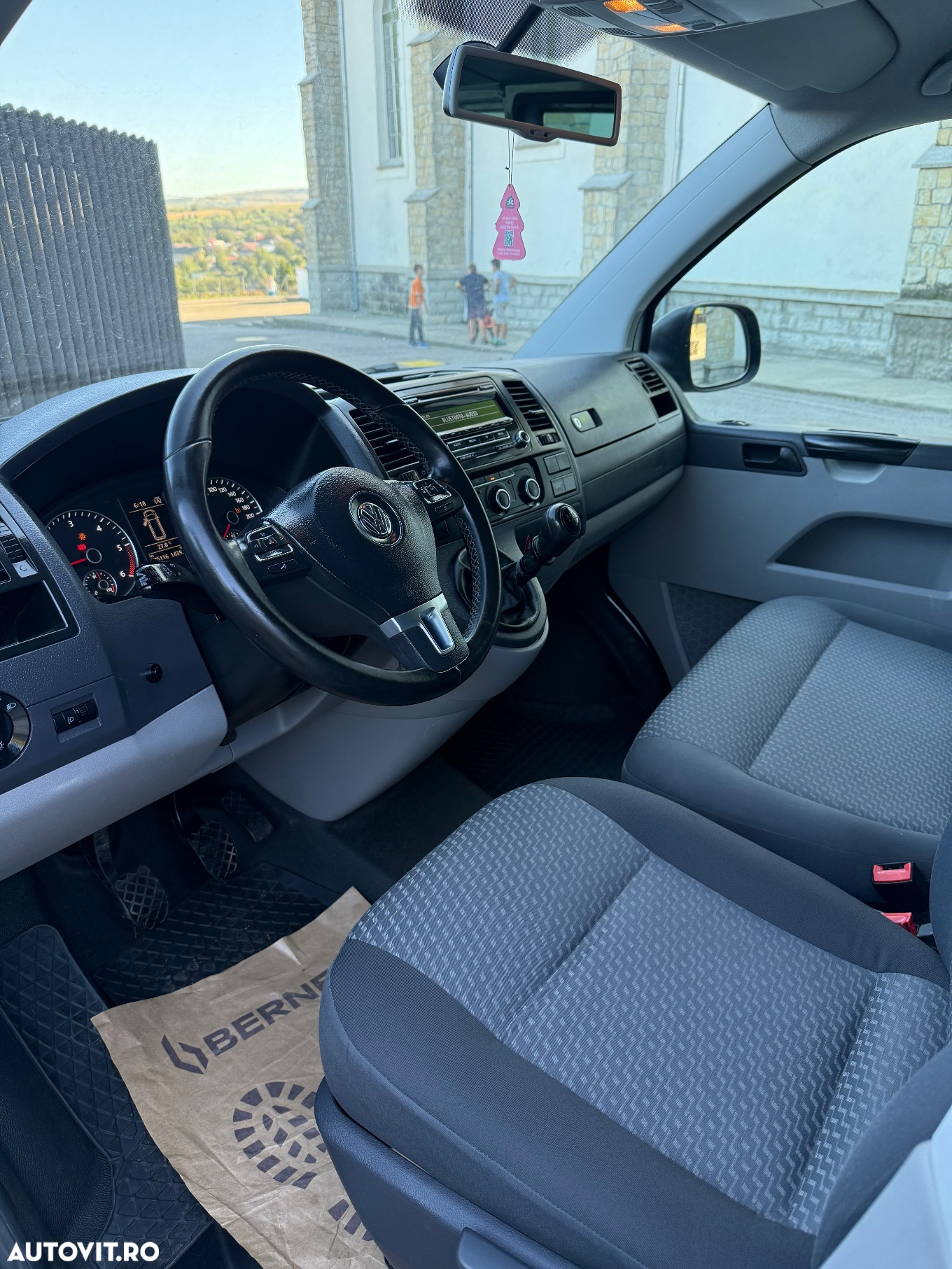 Volkswagen Transporter California Beach Edition - 9