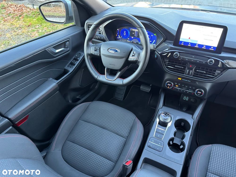 Ford Kuga 2.5P PHEV FWD ST-Line X - 24