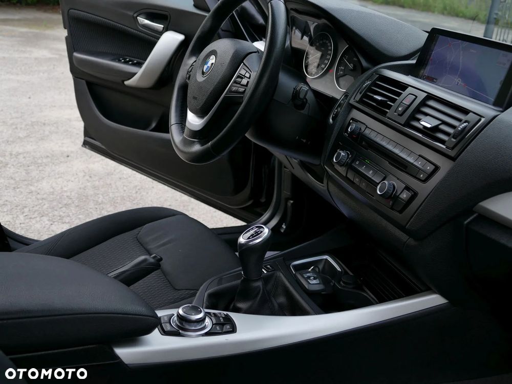 BMW Seria 1 118i Edition Sport - 15