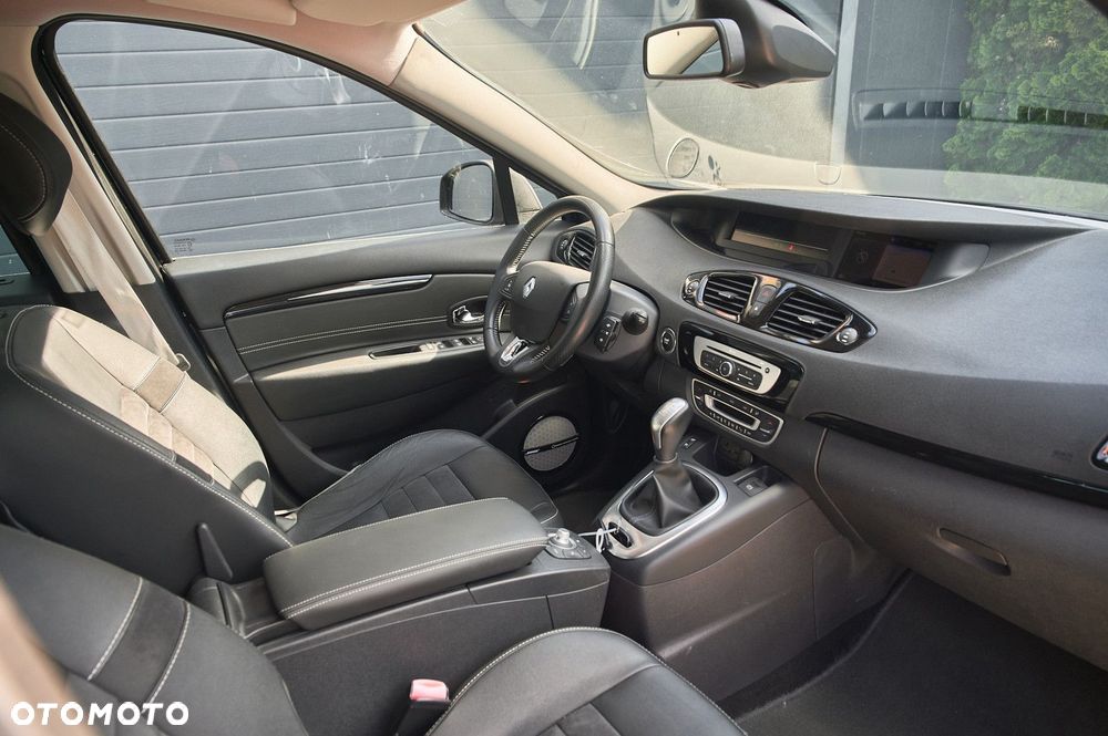 Renault Grand Scenic - 29