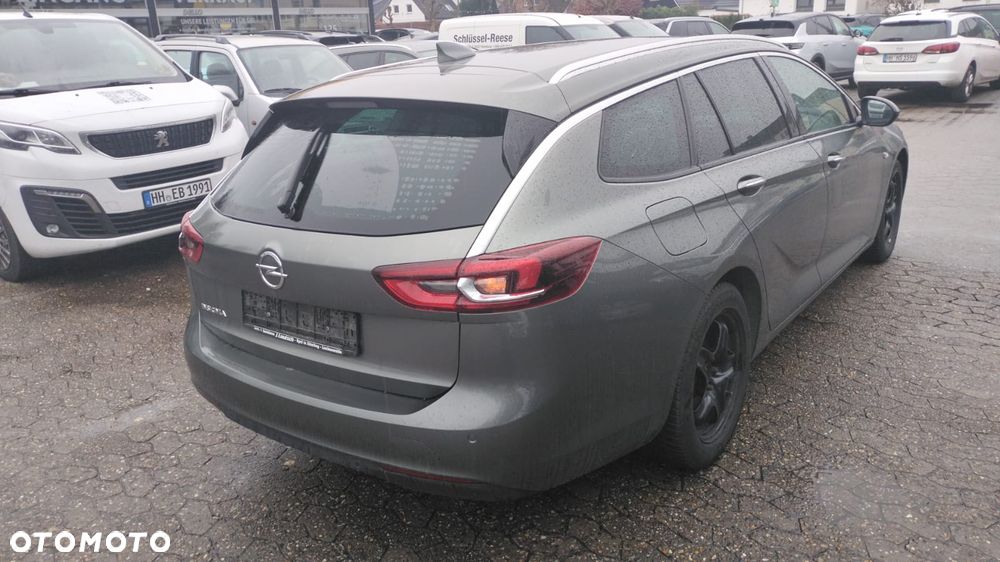 Opel Insignia - 10