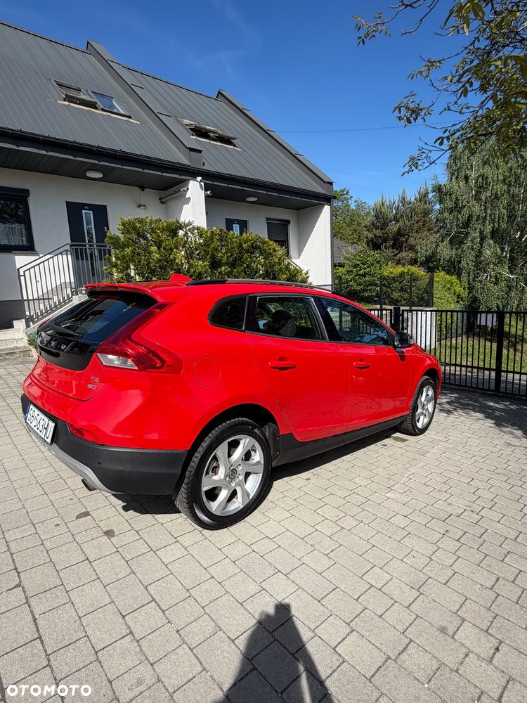 Volvo V40 Cross Country T4 AWD Ocean Race - 6
