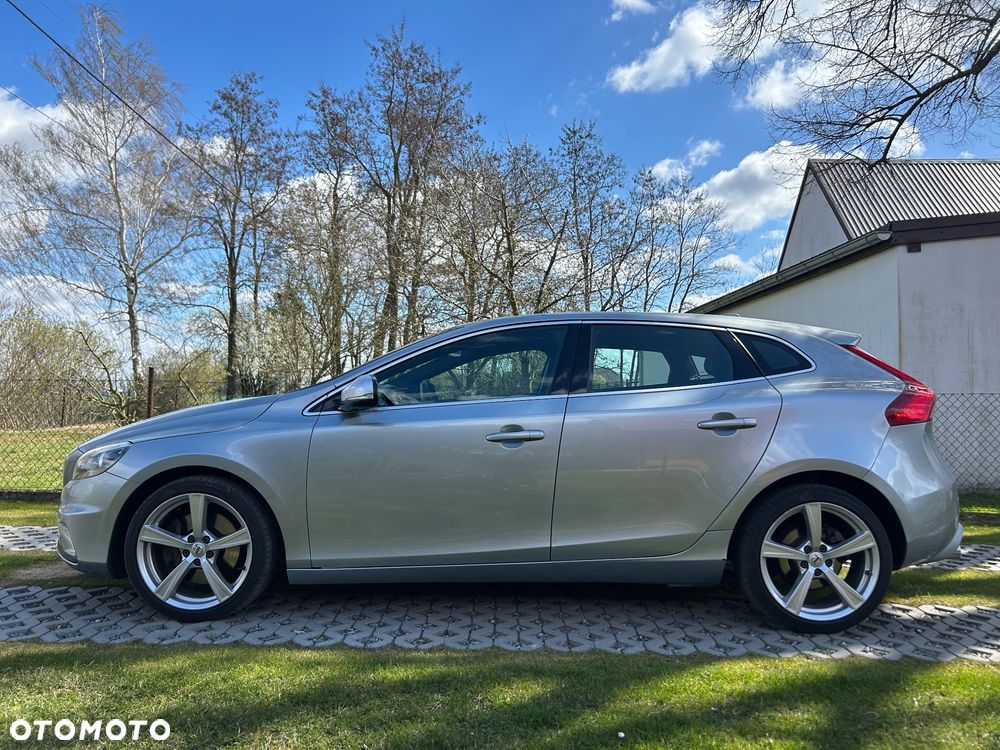Volvo V40 D4 Drive-E R-Design Momentum - 6