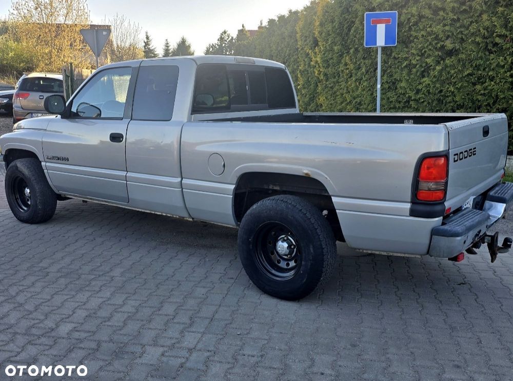 Dodge RAM - 6