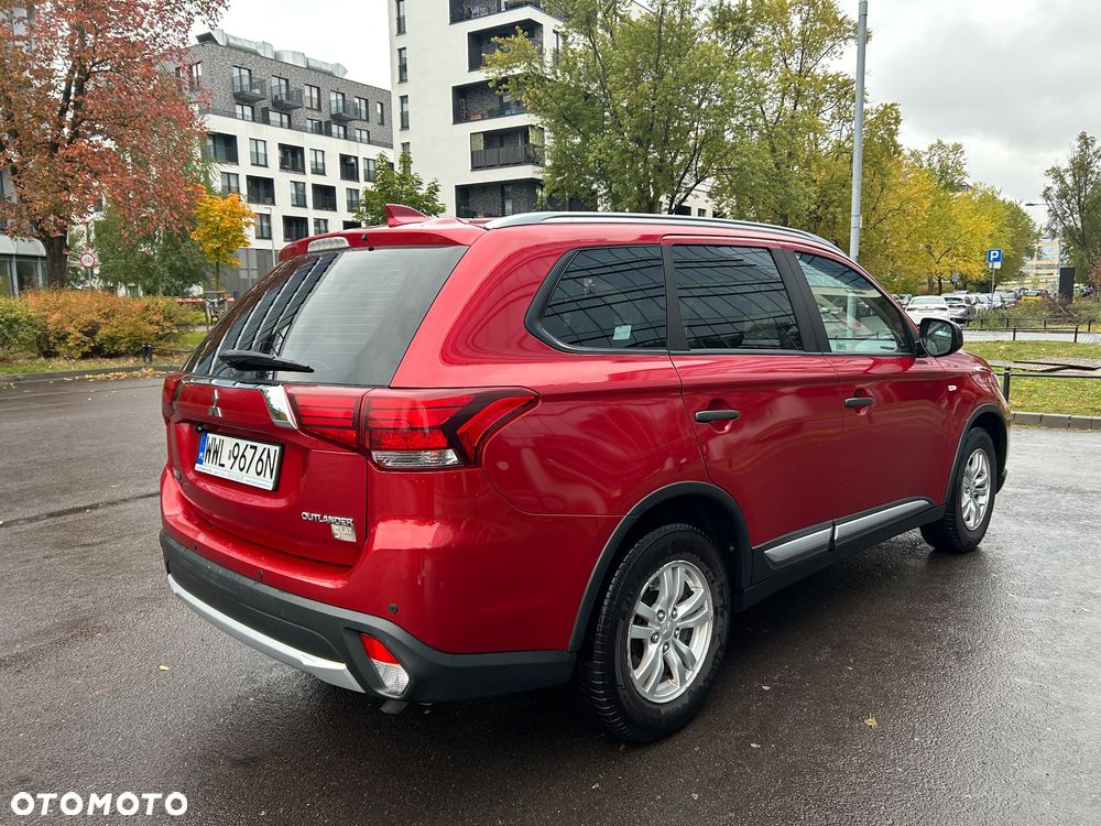 Mitsubishi Outlander - 4
