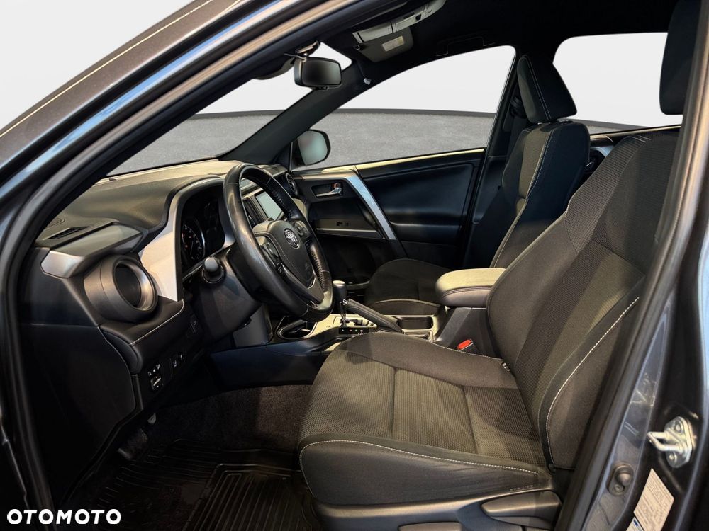 Toyota RAV4 - 17
