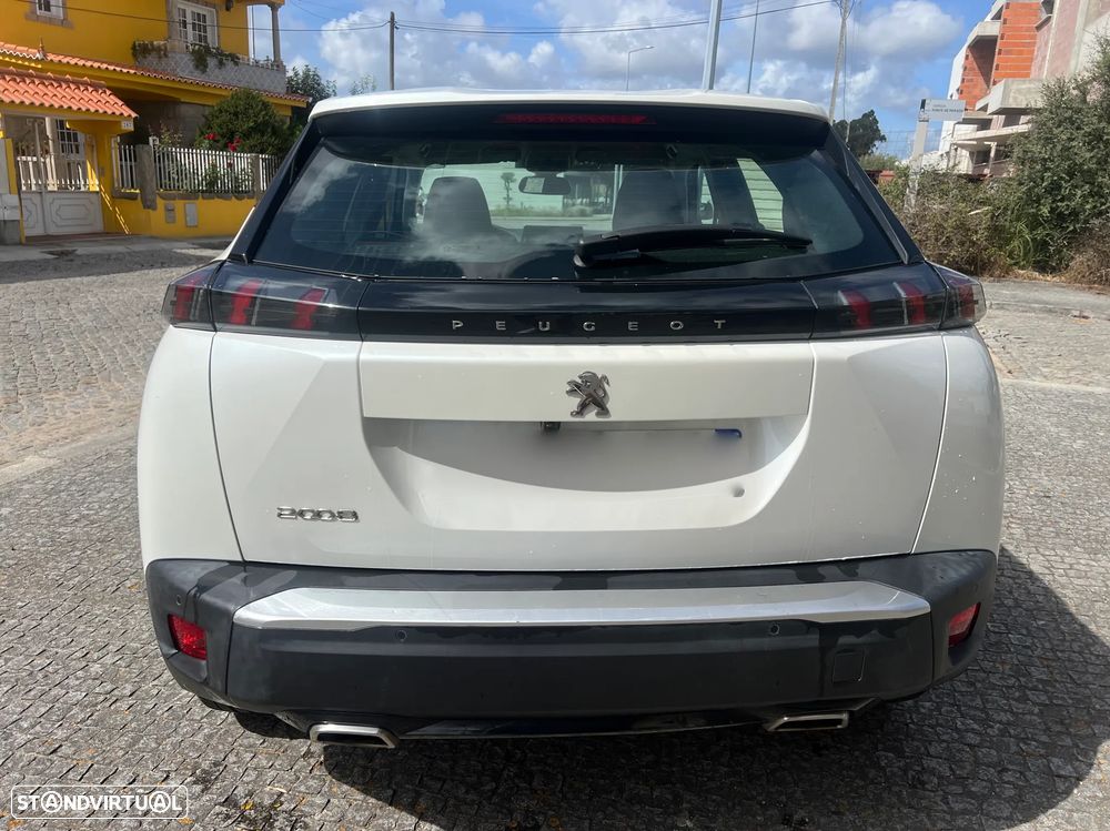 Peugeot 2008 1.2 PureTech Active Pack EAT8 - 18