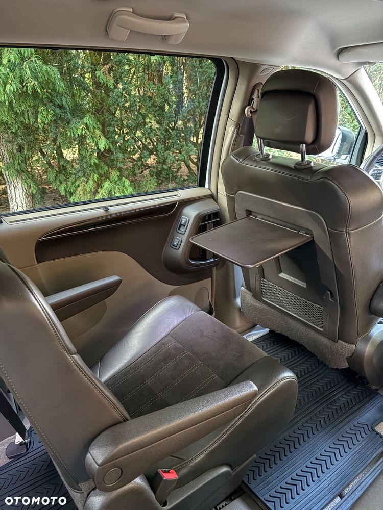 Lancia Voyager 3.6 Platinum - 20