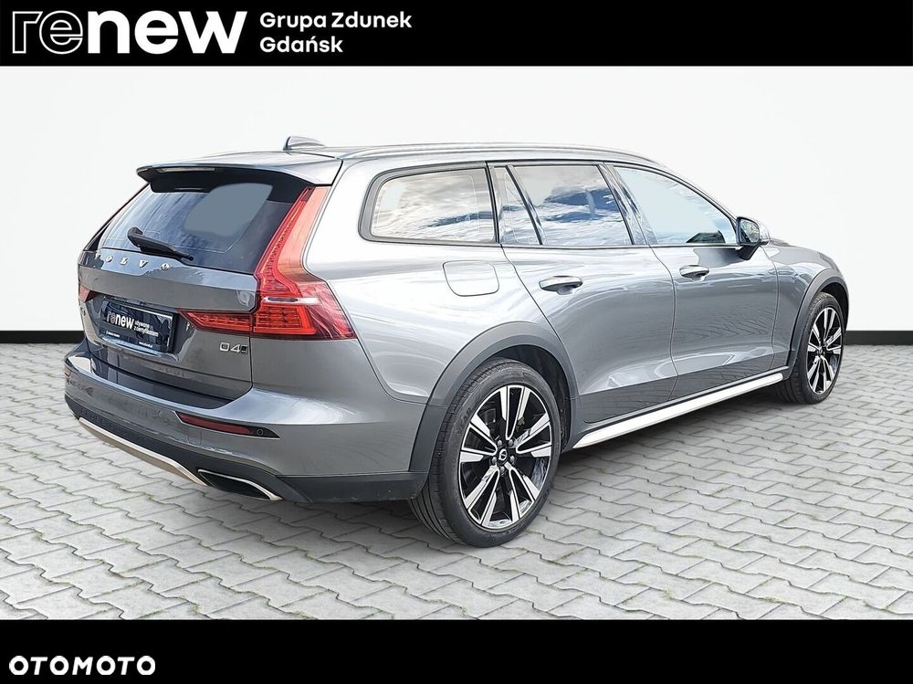 Volvo V60 Cross Country Pro D4 AWD - 8
