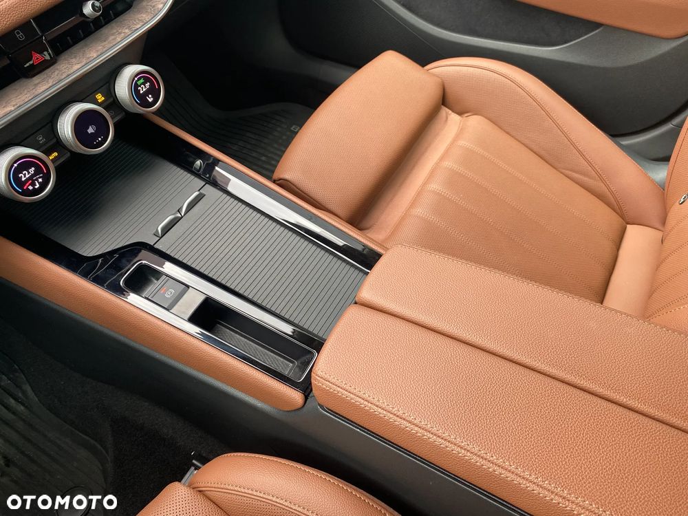 Skoda Superb 2.0 TDI SCR 4x4 L&K DSG - 18