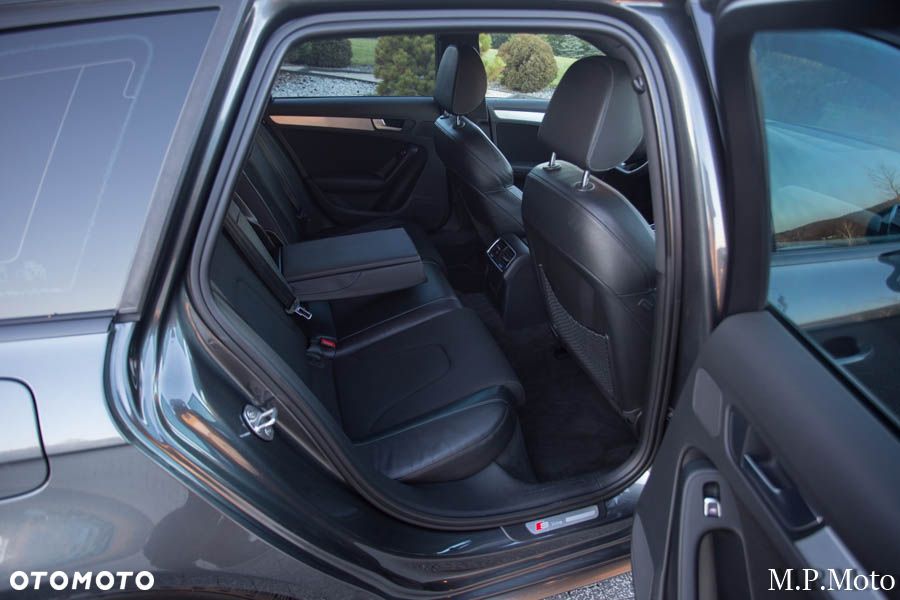 Audi A4 Avant 2.0 TDI DPF S line Sportpaket - 32