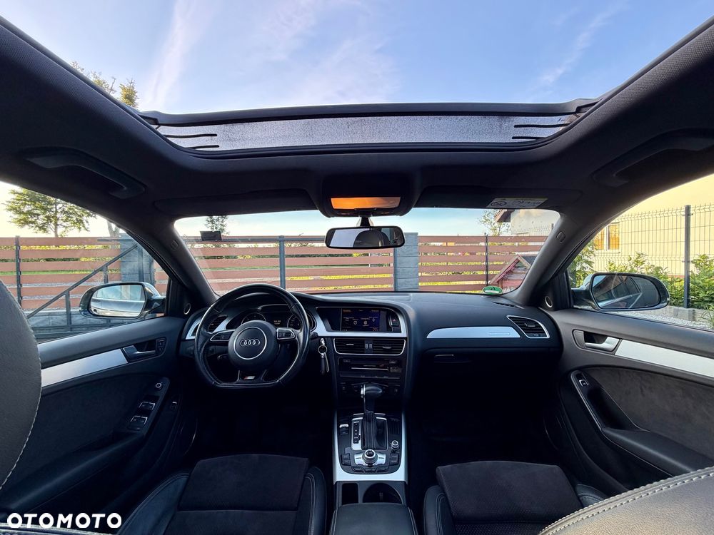 Audi A4 Avant 2.0 TDI DPF clean diesel quattro S tronic S line Sportpaket - 5