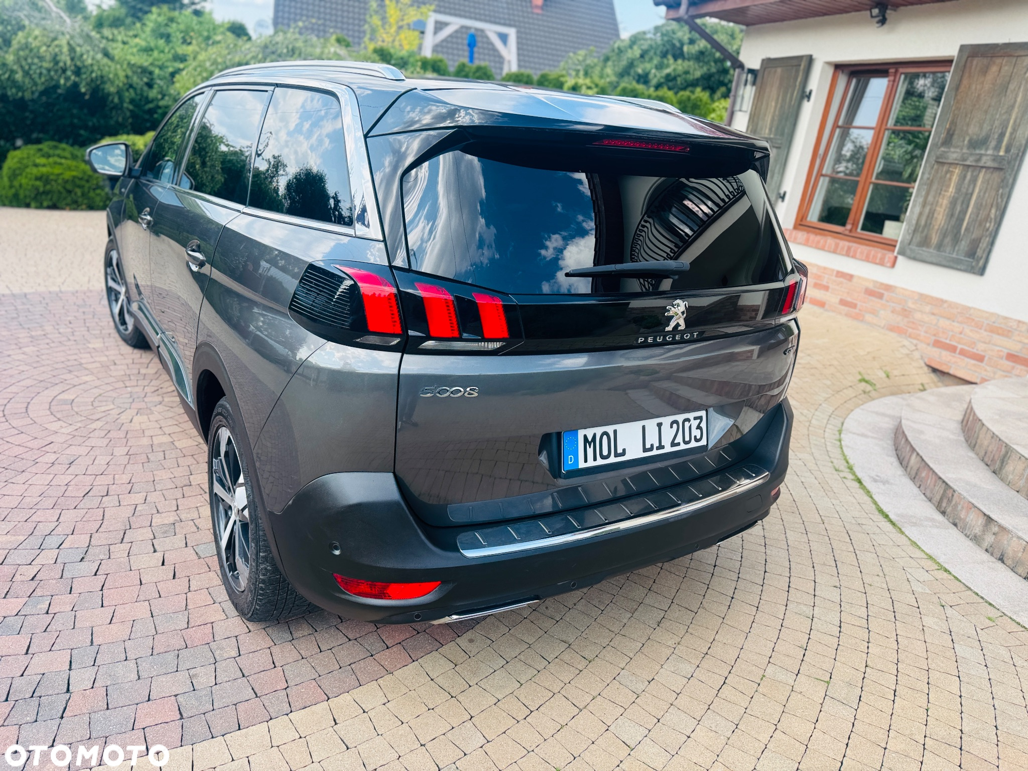 Peugeot 5008 1.6 BlueHDI Allure S&S EAT6 - 21