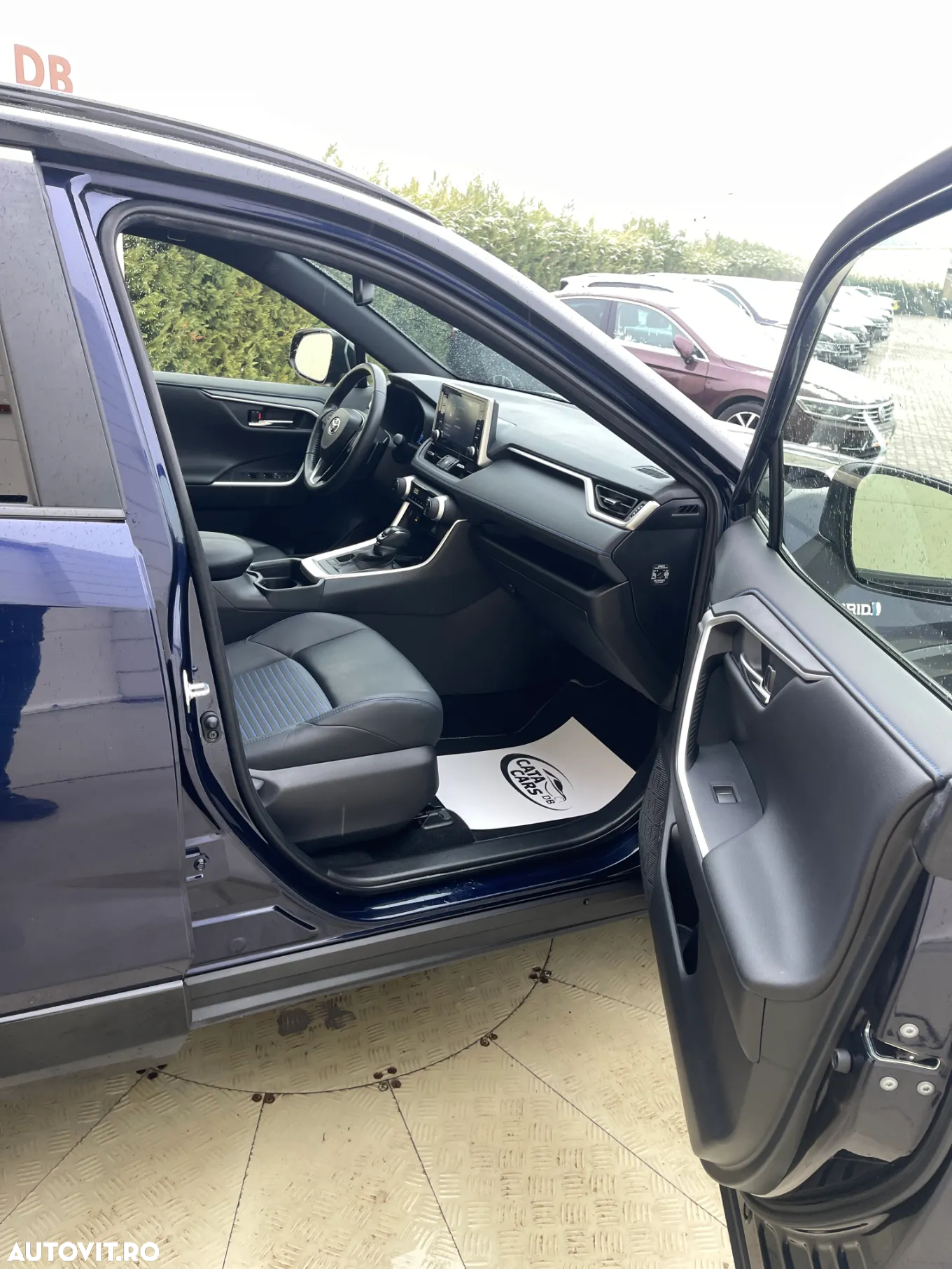 Toyota RAV4 - 22