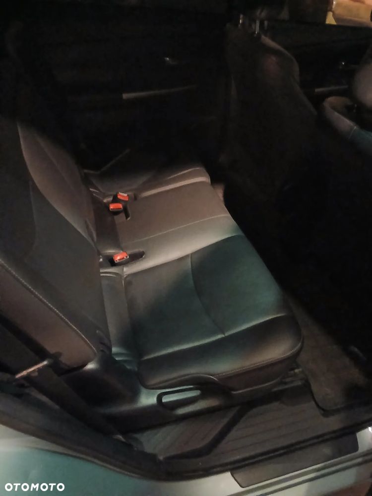 Toyota Prius - 6