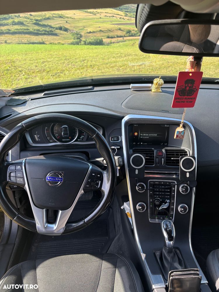 Volvo XC 60 D5 AWD Geartronic Kinetic - 27