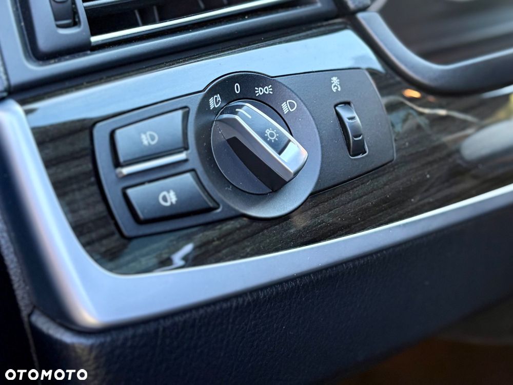 BMW Seria 5 - 16