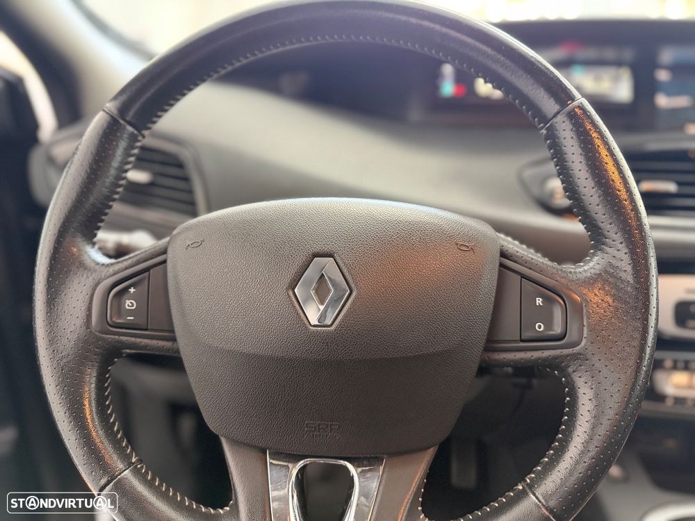 Renault Grand Scénic 1.5 dCi Bose Edition SS - 41