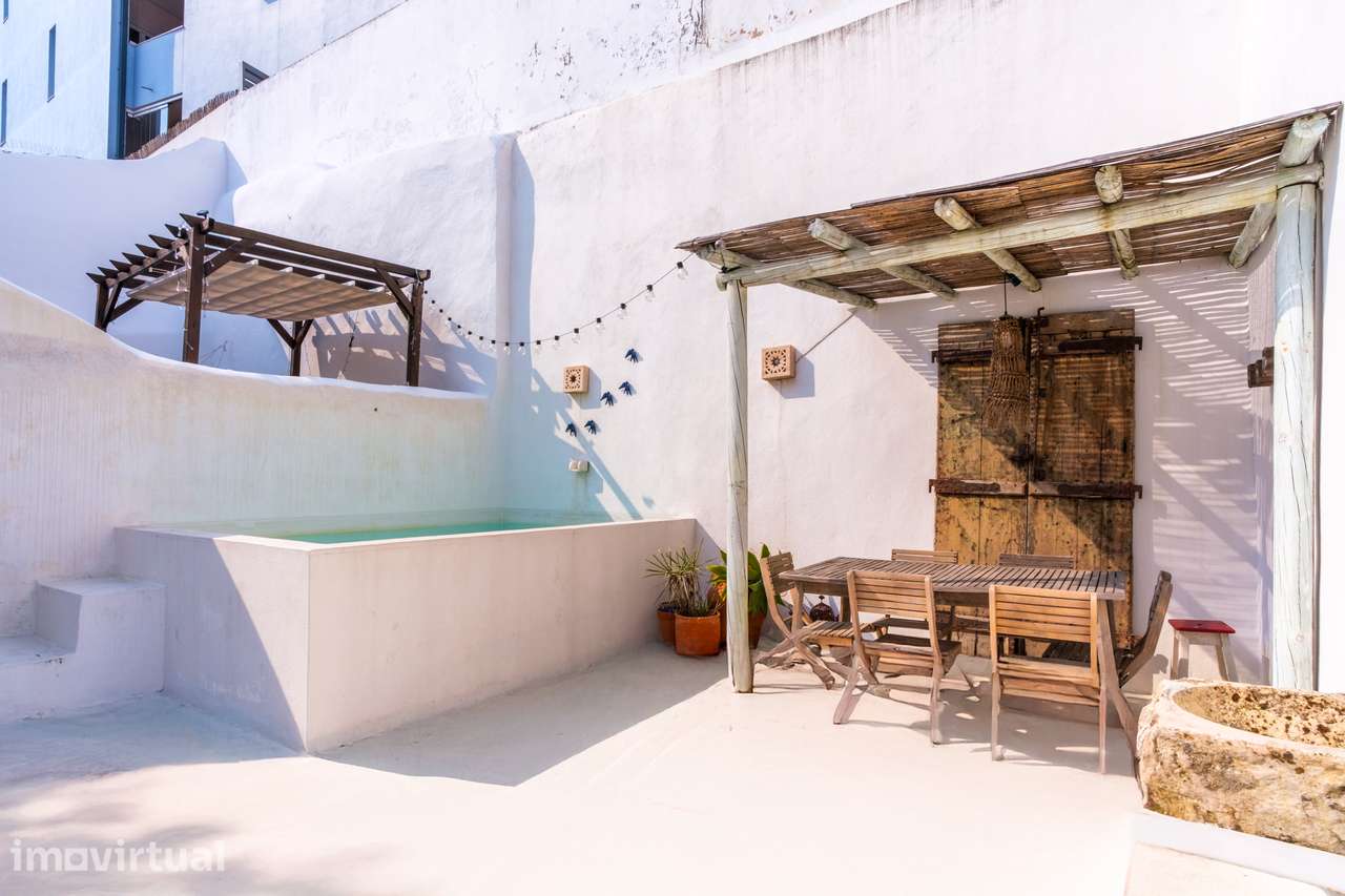 Apartamento T2 mobilado com terraço e piscina em Santa Apolónia - Grande imagem: 2/22