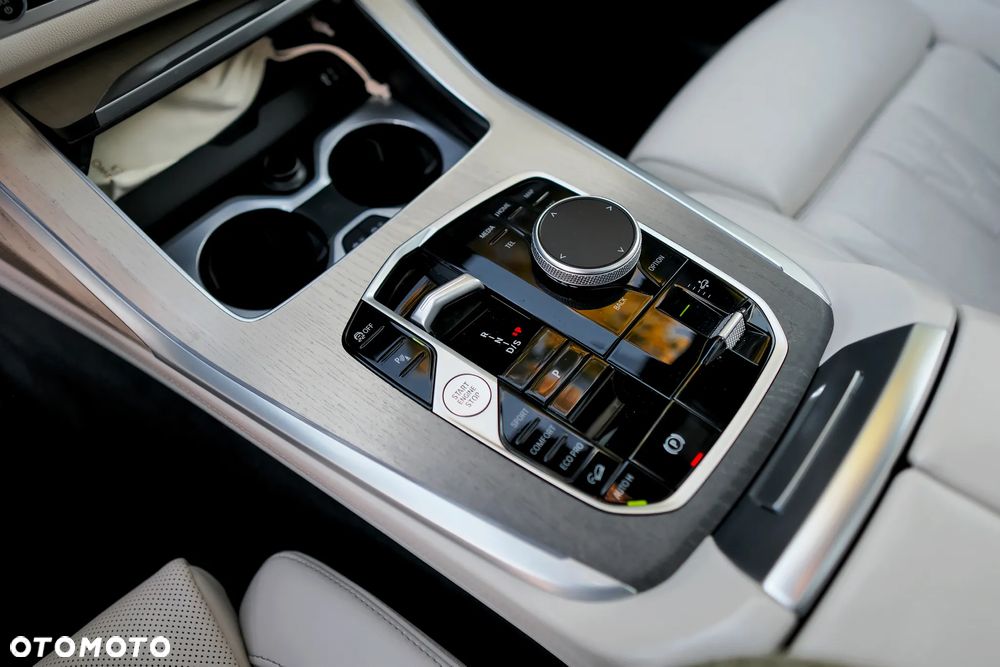 BMW X7 M50d sport - 19