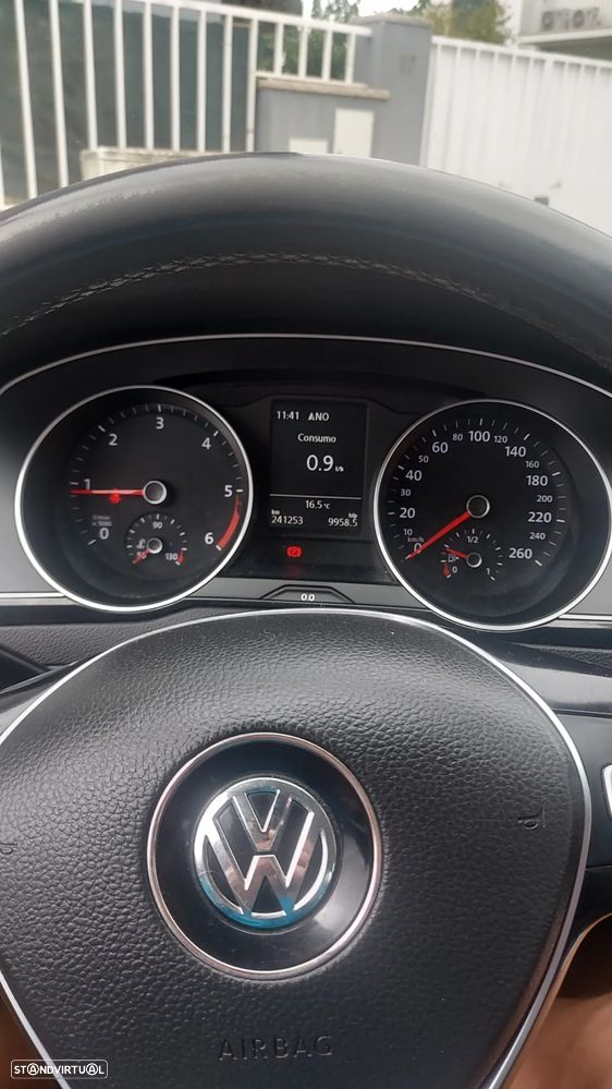 VW Passat Variant 2.0 TDi (BlueMotion ) Comfortline - 6