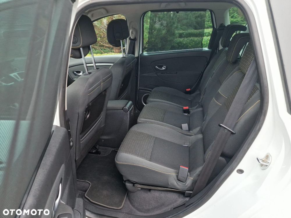 Renault Scenic TCe 130 Luxe - 17