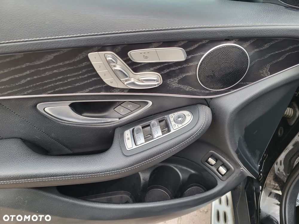 Mercedes-Benz GLC 250 d 4-Matic - 30