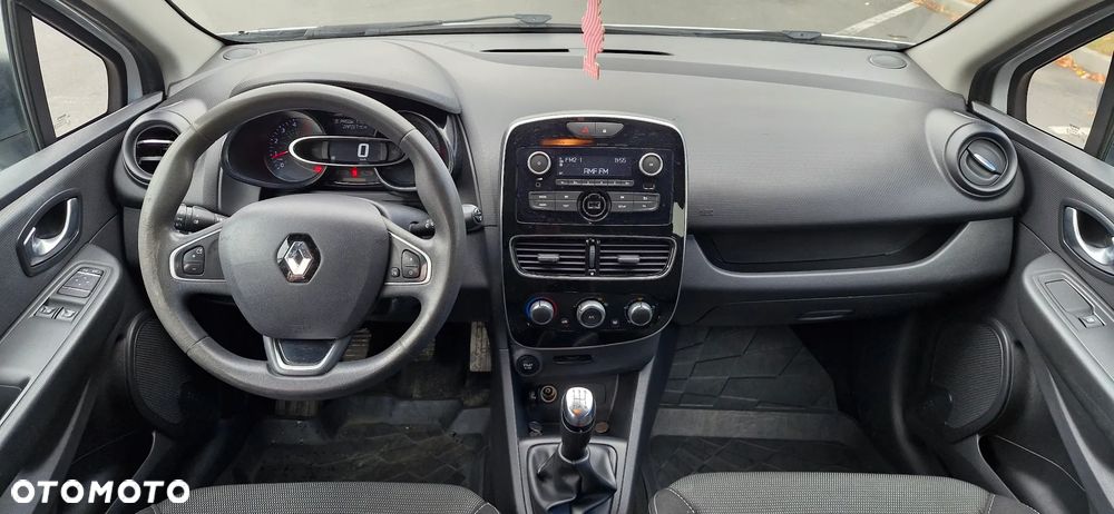 Renault Clio - 26