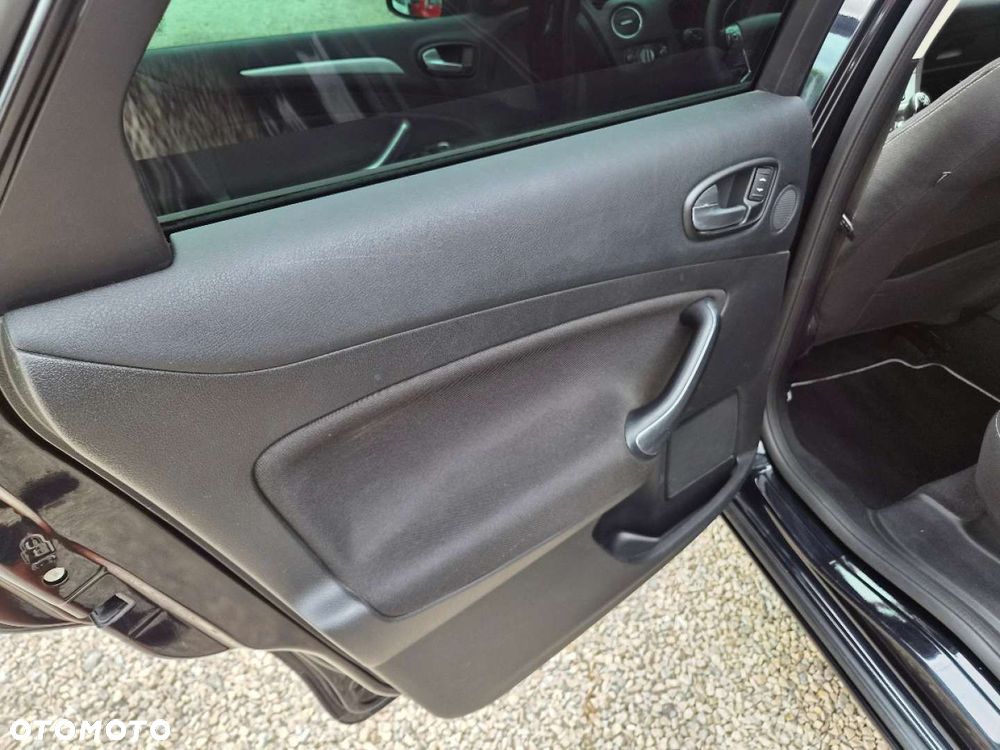 Ford Mondeo 2.0 TDCi Titanium - 17