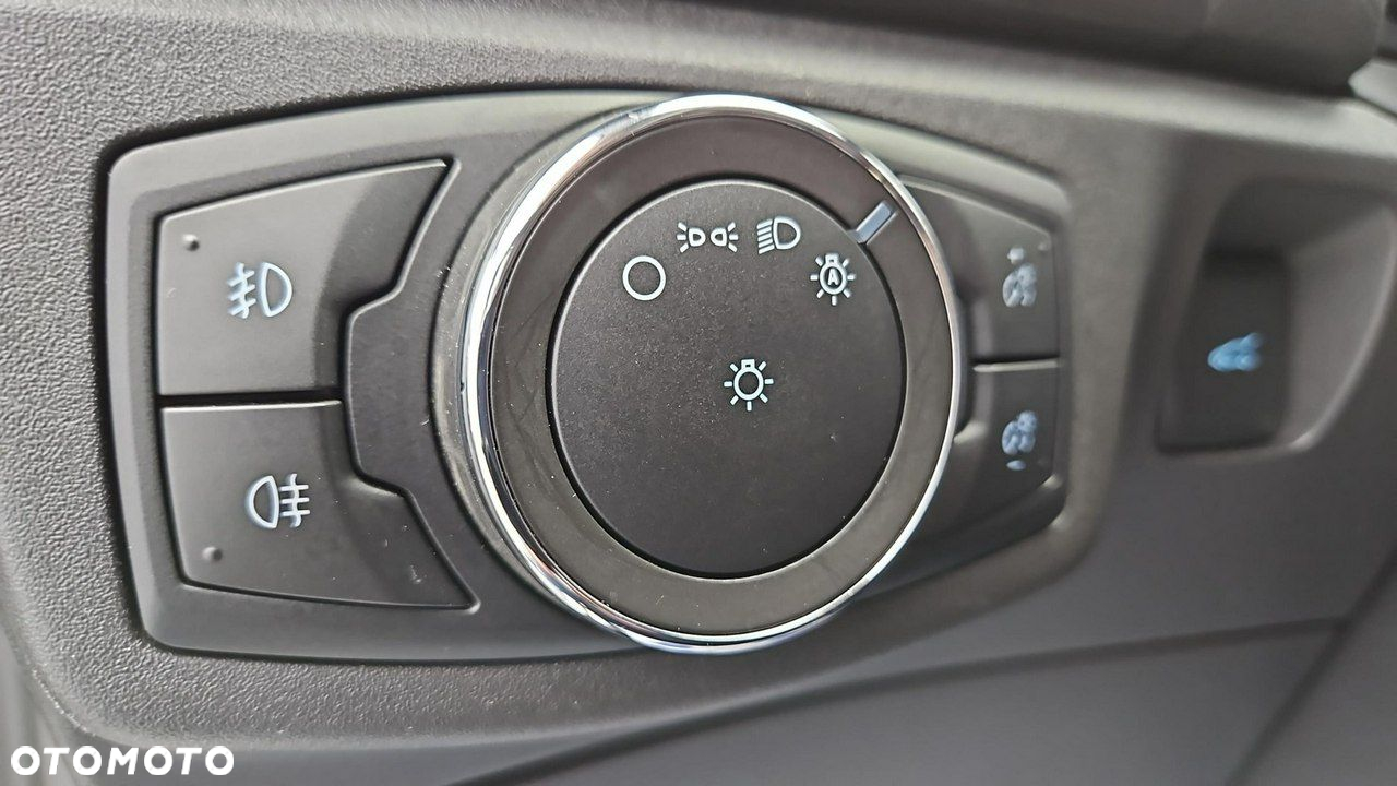 Ford Mondeo - 17