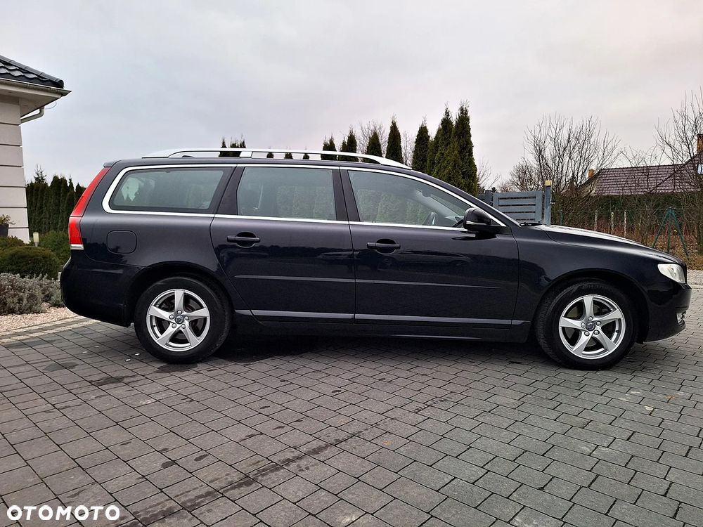 Volvo V70 D3 Momentum - 9