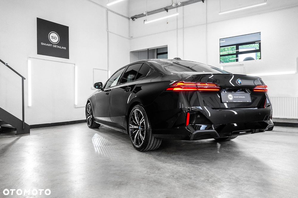BMW Seria 5 520d xDrive mHEV M Sport Edition - 5