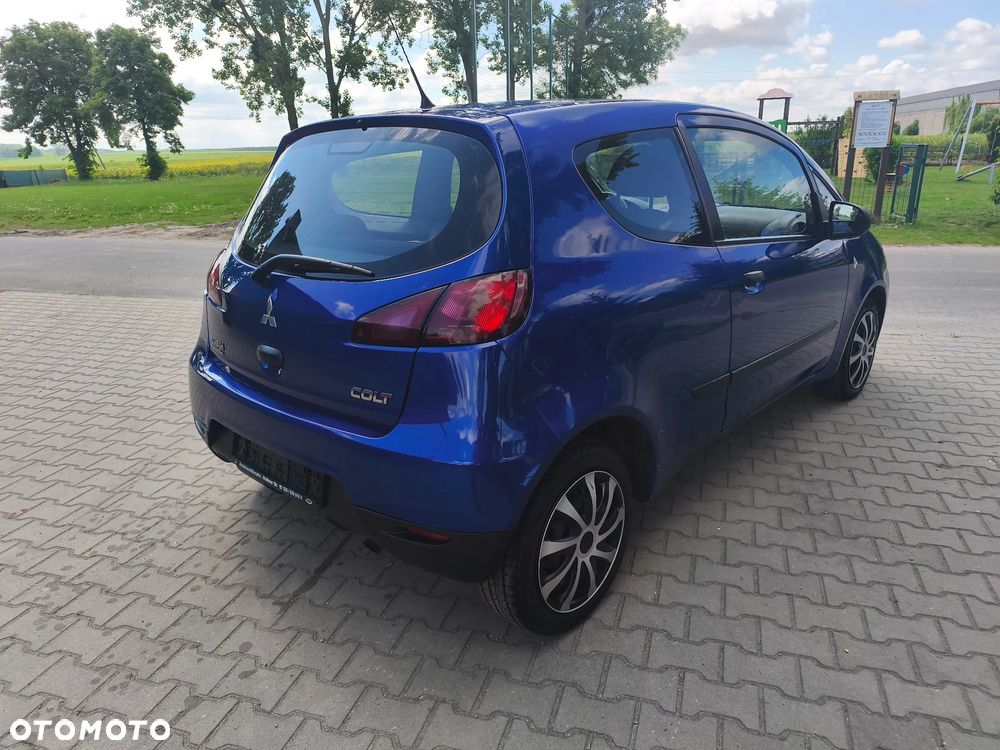 Mitsubishi Colt - 5