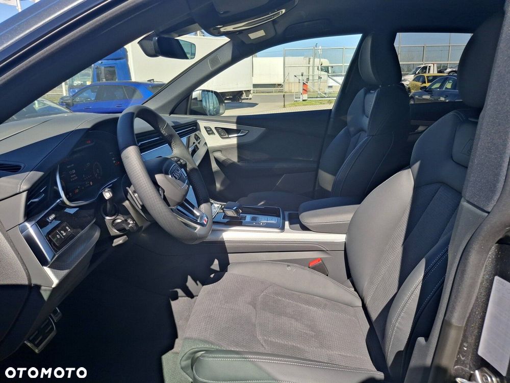 Audi Q8 - 28