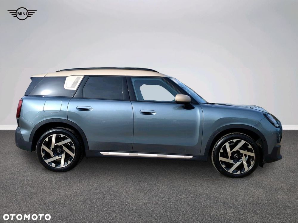MINI Countryman C mHEV Linia Favoured