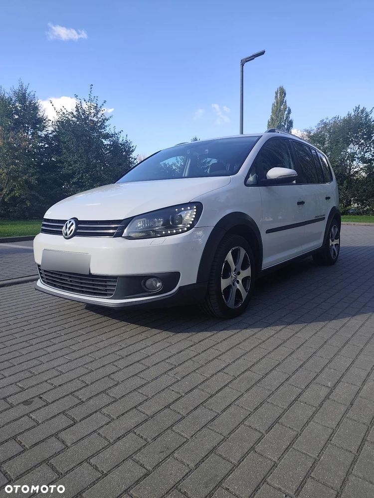 Volkswagen Touran 2.0 TDI DPF DSG Highline - 5