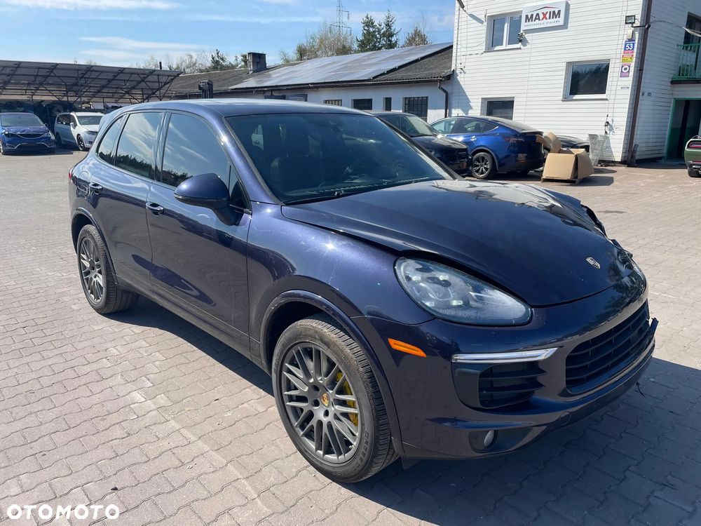 Porsche Cayenne Platinum Edition - 2