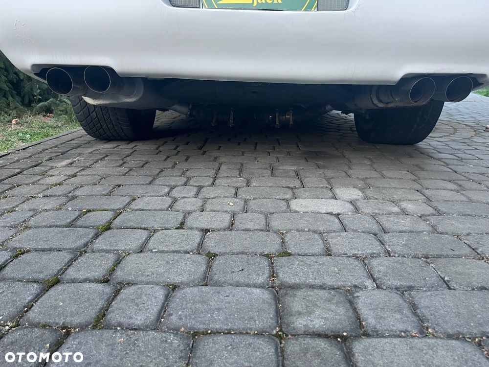 Chevrolet Corvette - 8