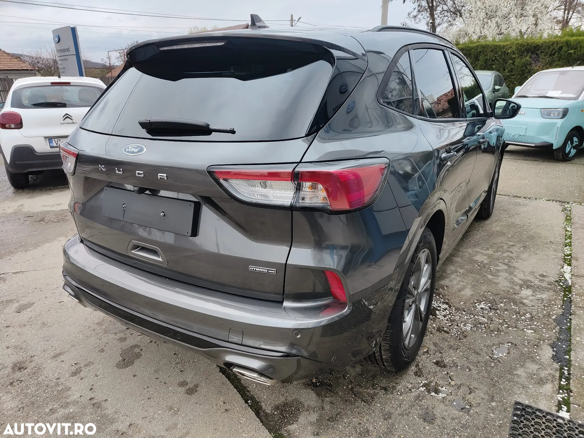 Ford Kuga 2.5 Duratec FWD FHEV ST-Line X - 4