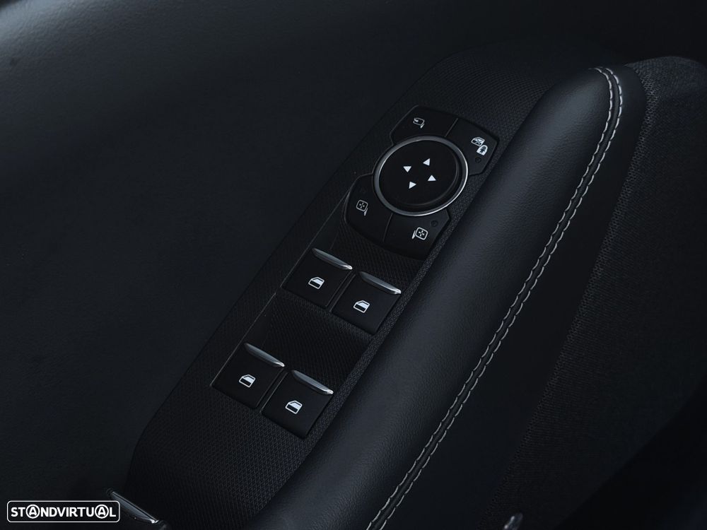 Ford Mustang Mach-E 75.7 kWh Base - 27
