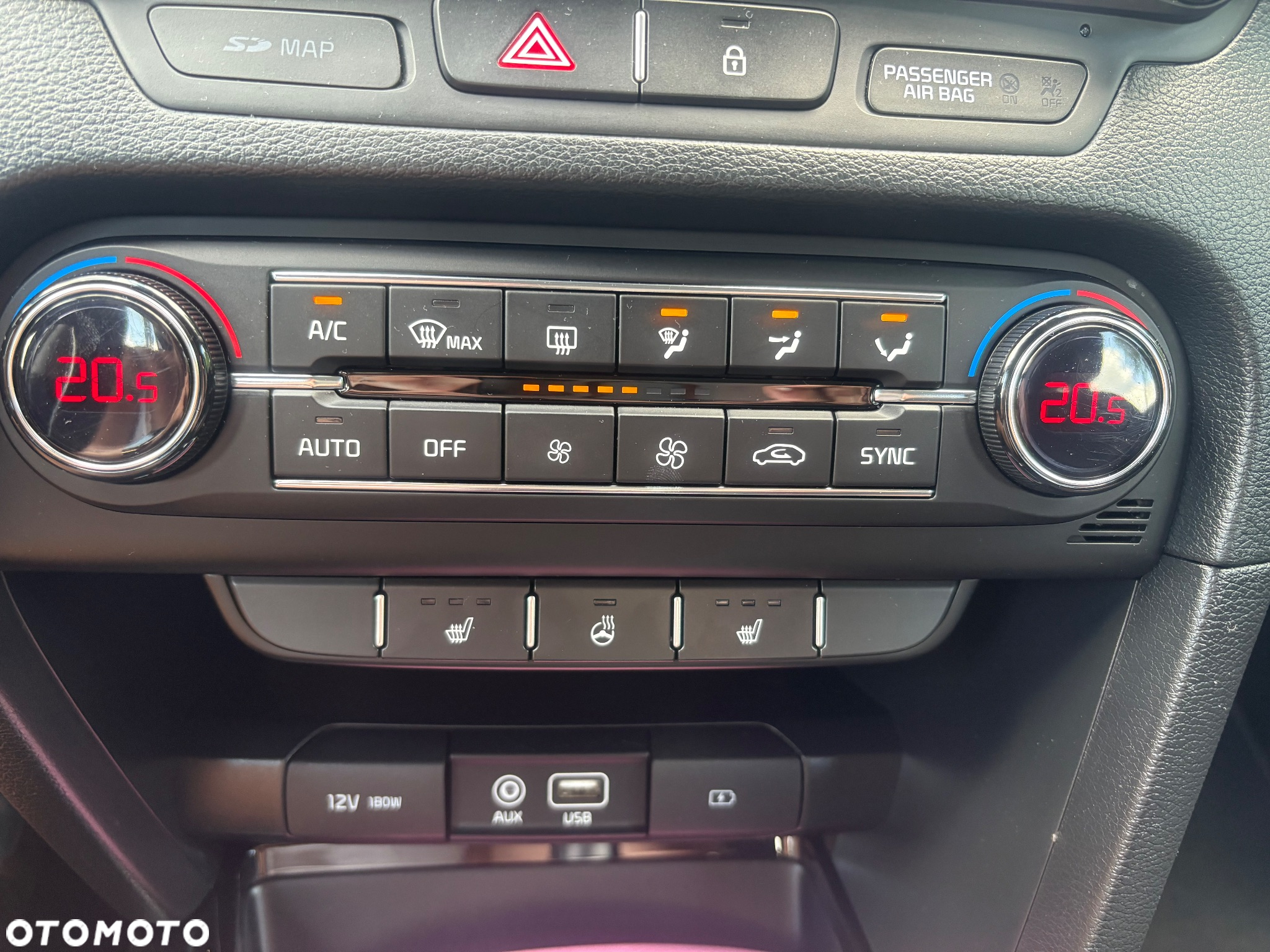 Kia Ceed - 37